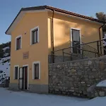 Lägenhet Azienda Agrituristica La Casetta Del Pollino