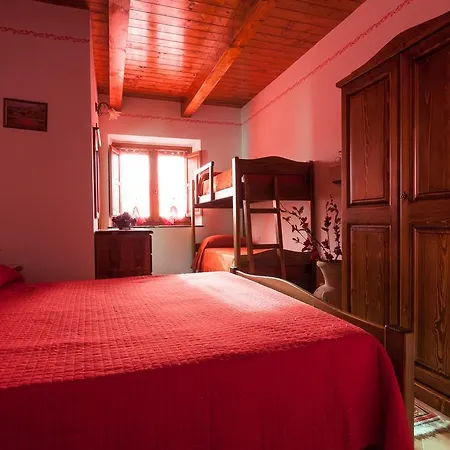 Azienda Agrituristica La Casetta Del Pollino ファームステイ *