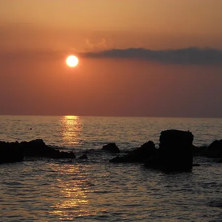 Azienda Agrituristica La Casetta Del Pollino モルマンノ
