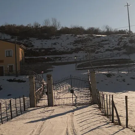 ファームステイ Azienda Agrituristica La Casetta Del Pollino *